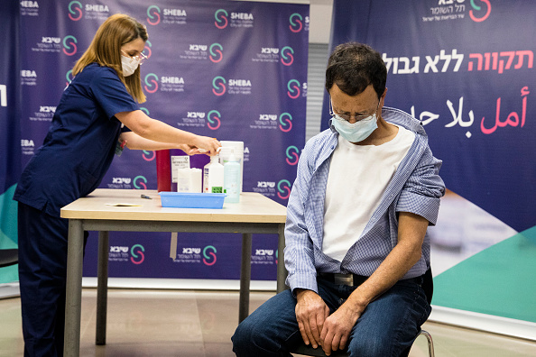 Vaccination : Israël commence à administrer une 4e dose aux personnes immunodéprimées