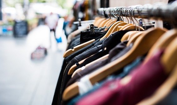 Vêtements, piles, meubles…  à partir du 1er janvier, la destruction des invendus non-alimentaires sera interdite