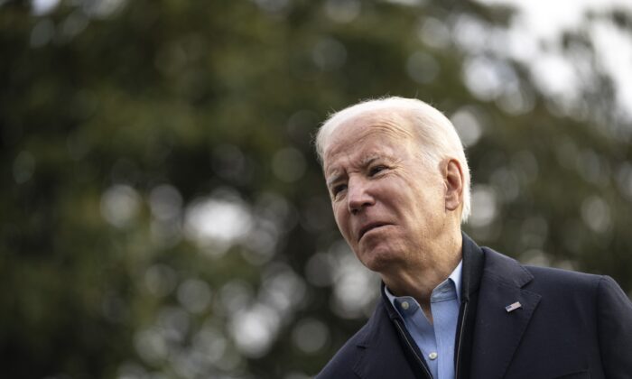 Joe Biden soutient à tort que les personnes vaccinées ne propagent plus le Covid-19