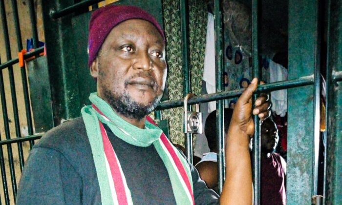 Reporters sans Frontières : un journaliste d’Epoch Times entendu par un juge après 2 mois de détention arbitraire au Nigeria