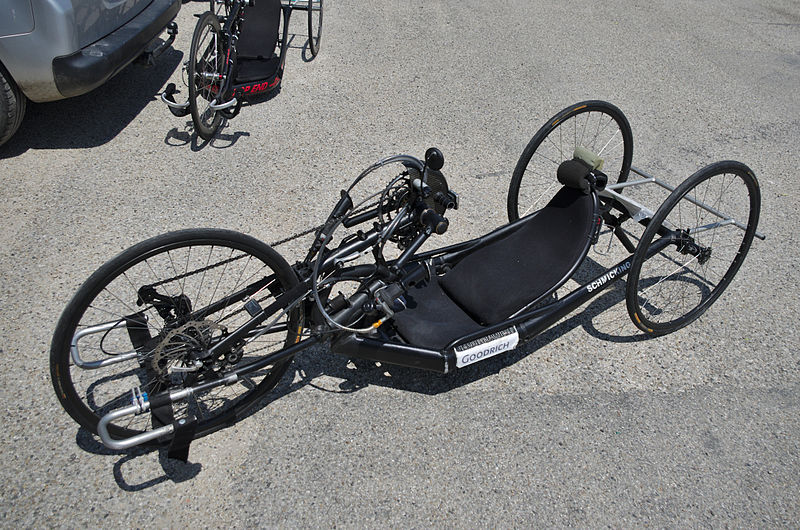 Paraplégique, elle parcourt 4.400 km sur un vélo couché, traversant les États-Unis par les montagnes