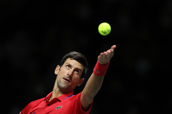 Exempté de vaccination, Novak Djokovic sommé de s&rsquo;expliquer sous peine de repartir « par le premier avion »