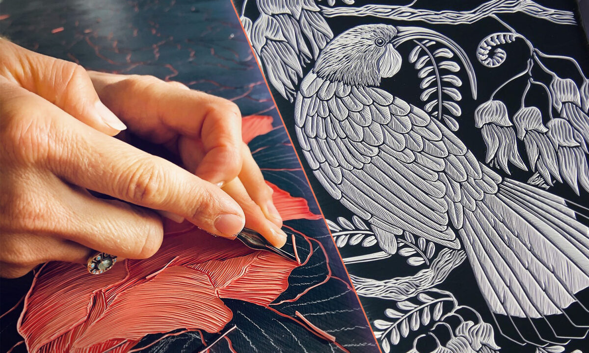 Un artiste néo-zélandais sculpte des couches de peinture acrylique pour créer des œuvres d&rsquo;art animalières d&rsquo;une complexité à couper le souffle