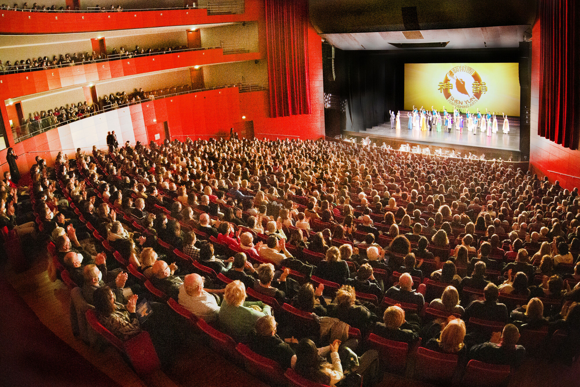 « Fabuleux ! ils sont parfaits », déclare un amiral à propos des artistes de Shen Yun