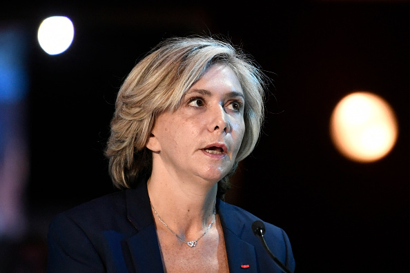 Présidentielle 2022 :  « Je veux porter un nouvel espoir », lance Valérie Pécresse en meeting à Paris