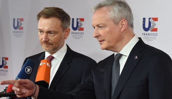 L&rsquo;Union européenne veut « couper tous les liens entre la Russie et le système financier mondial », affirme Bruno Le Maire