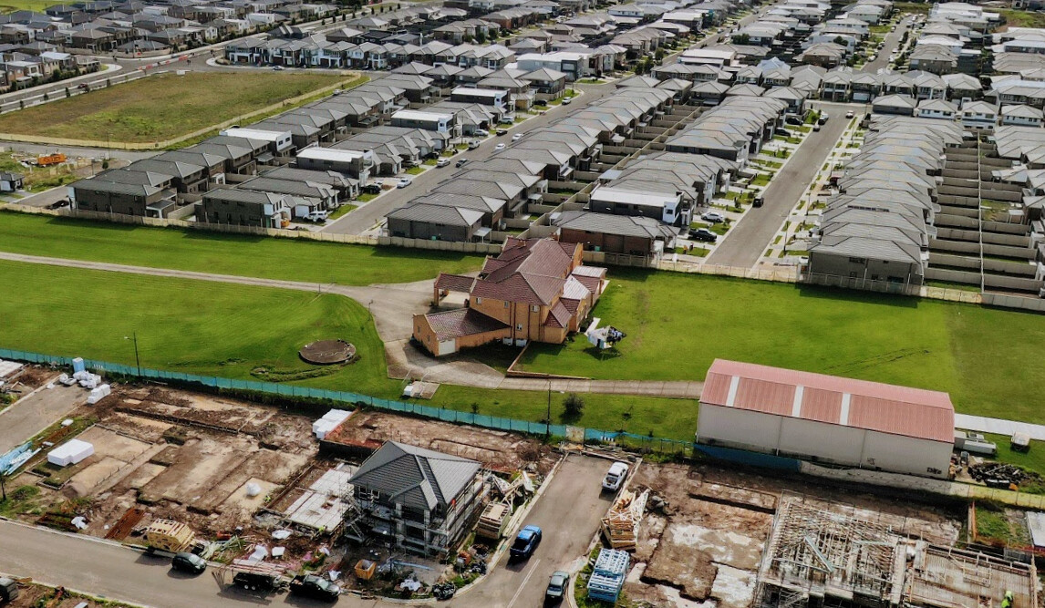 Australie : ils refusent les millions des promoteurs immobiliers pour rester dans la maison de leurs rêves