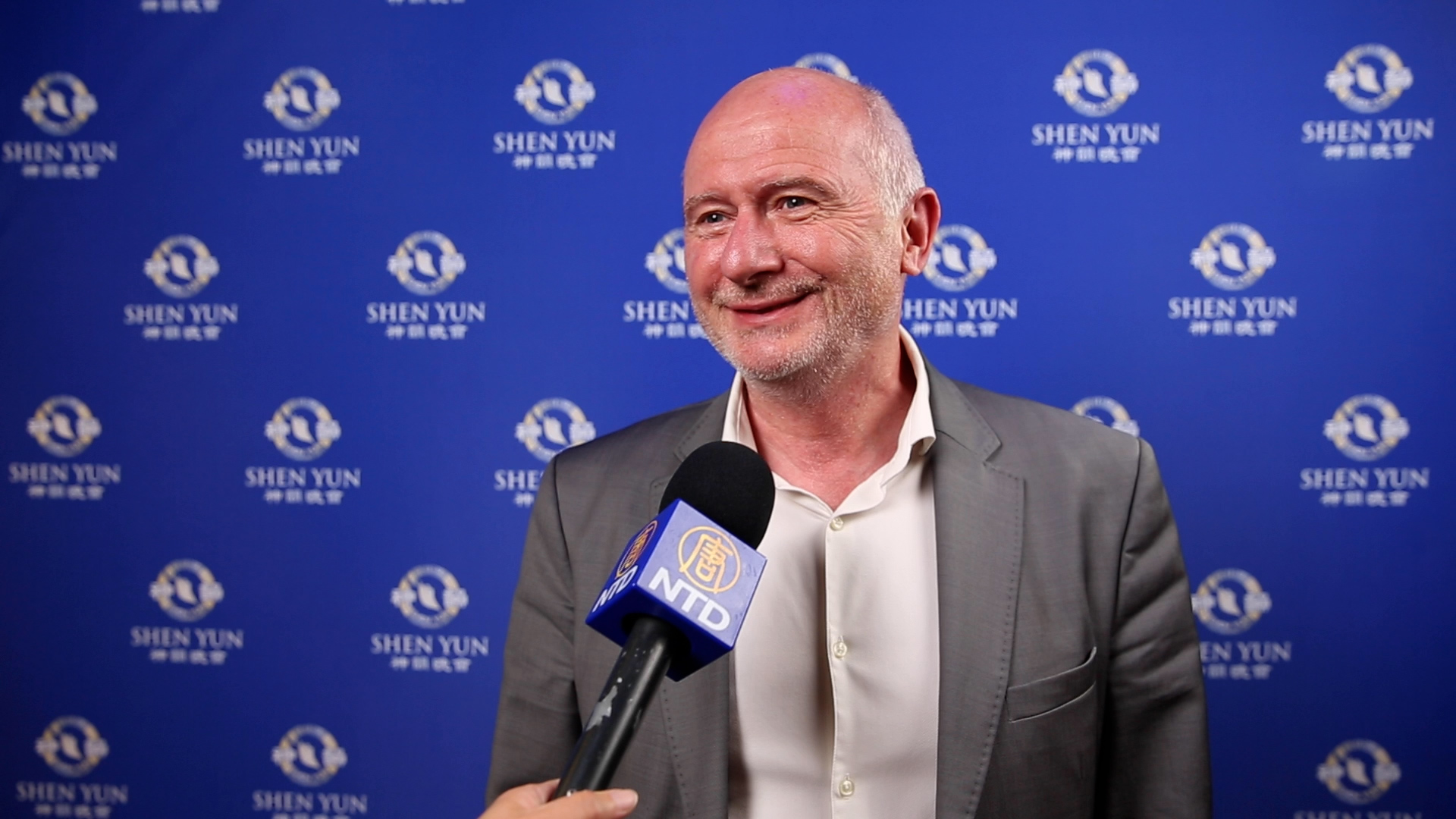 Shen Yun confère « un sentiment d&rsquo;apaisement », soulignent des directeurs de banque et d&rsquo;hôpital