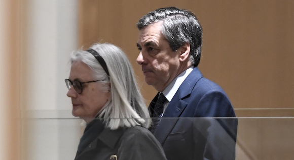 Emplois fictifs : François Fillon condamné en appel à un an de prison ferme