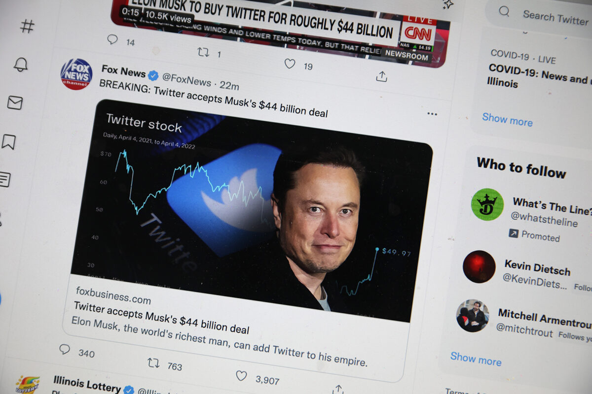 Lancement de l&rsquo;abonnement payant sur Twitter: Elon Musk défend son projet pour donner le « pouvoir au peuple »