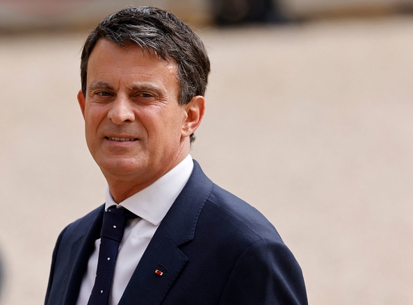 Outre-mer: Manuel Valls « regrette de ne pas pouvoir terminer » son action