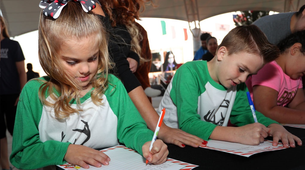 En 2000, ces écoliers écrivaient leurs rêves: 22 ans plus tard, ils redécouvrent leurs lettres