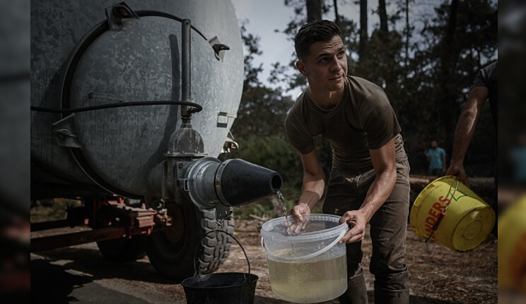 Bassin d&rsquo;Arcachon: dans la pinède brûlée, des points d&rsquo;eau pour les animaux qui ont survécu aux incendies