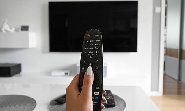 Le Sénat vote officiellement la suppression de la redevance télé