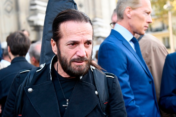 Francis Lalanne, le chanteur qui ne possède rien, pas même un domicile