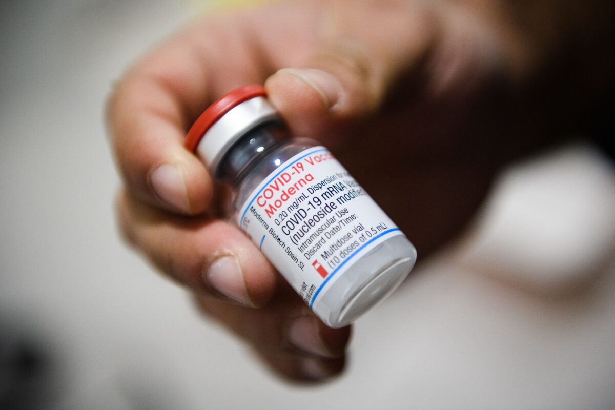 Nouvelle étude française: le risque d&rsquo;inflammation cardiaque reste élevé après une dose de rappel Covid-19