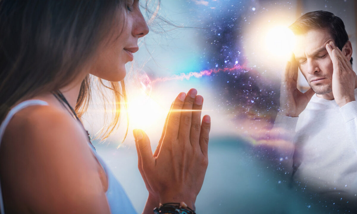 Un scientifique explore les connexions mystérieuses entre les personnes via l&rsquo;intrication quantique dans un cours universitaire sur la conscience