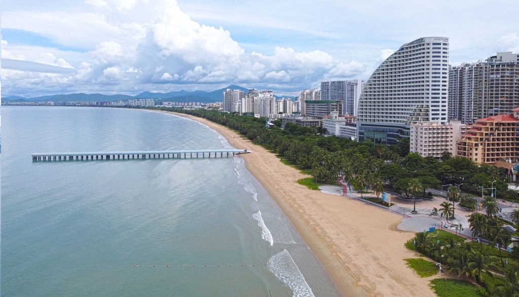 La Chine ferme le premier marché de gros mondial et confine une station balnéaire en raison d&rsquo;une nouvelle vague de Covid-19