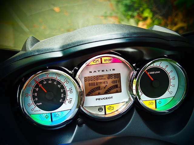 À 77 ans, il saute sur son scooter et fait 6500 km pour essayer de retrouver son cousin au Portugal, perdu de vue depuis 60 ans