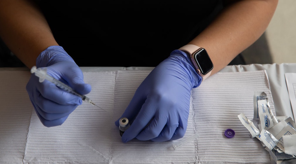 Les derniers rappels Covid autorisés aux États‑Unis: uniquement testés sur des souris et non des humains