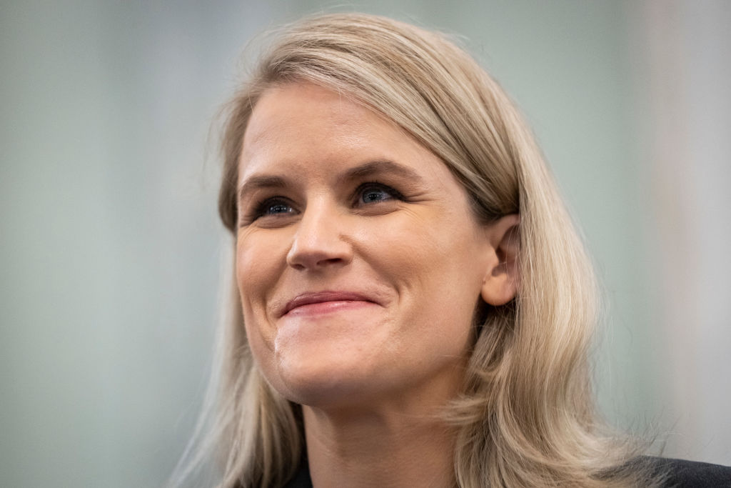 Facebook: la lanceuse d&rsquo;alerte Frances Haugen lance une ONG pour assainir les réseaux sociaux