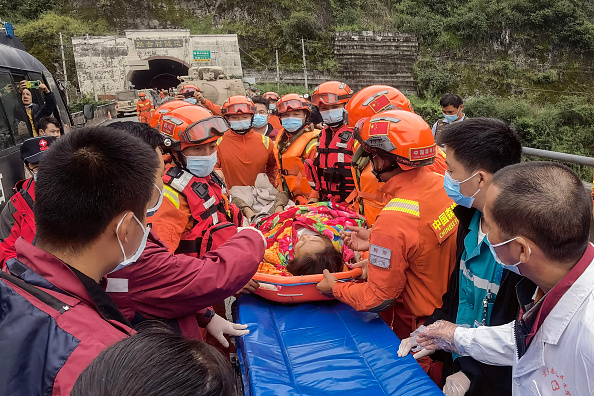 Chine : un séisme de magnitude 6,6 fait au moins 66 morts dans la province du Sichuan