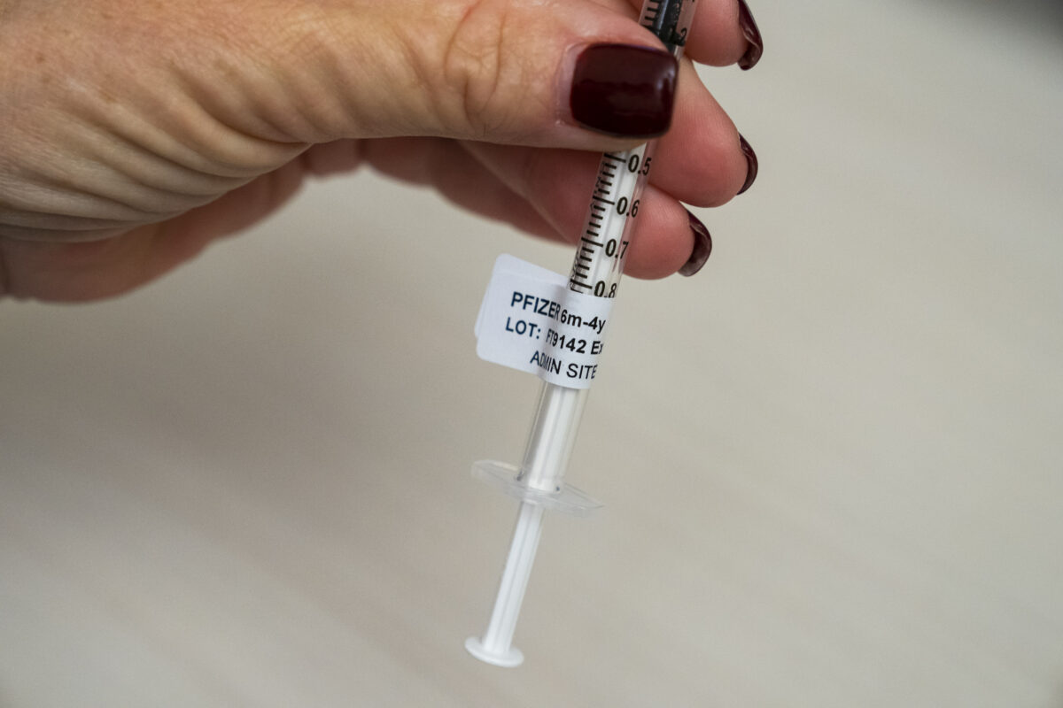 États-Unis: plus de 1000 signalements d&rsquo;effets indésirables liés aux vaccins Covid chez les enfants en bas âge et les nourrissons