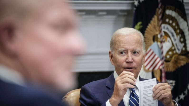 Joe Biden dit avoir averti Xi Jinping des conséquences en matière d&rsquo;investissement si la Chine viole les sanctions contre la Russie