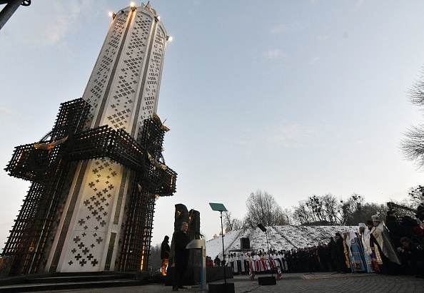 Guerre en Ukraine : un monument aux victimes de la famine stalinienne démonté à Marioupol