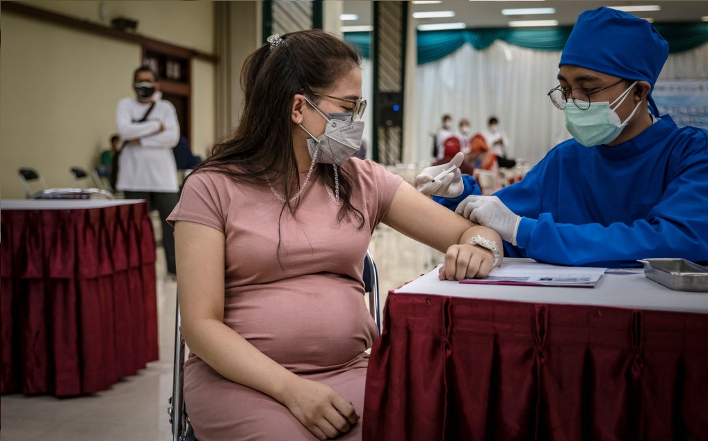Un courriel ayant fuité d’un hôpital américain établit une augmentation des mortinaissances, les vaccins Covid-19 sont mis en cause