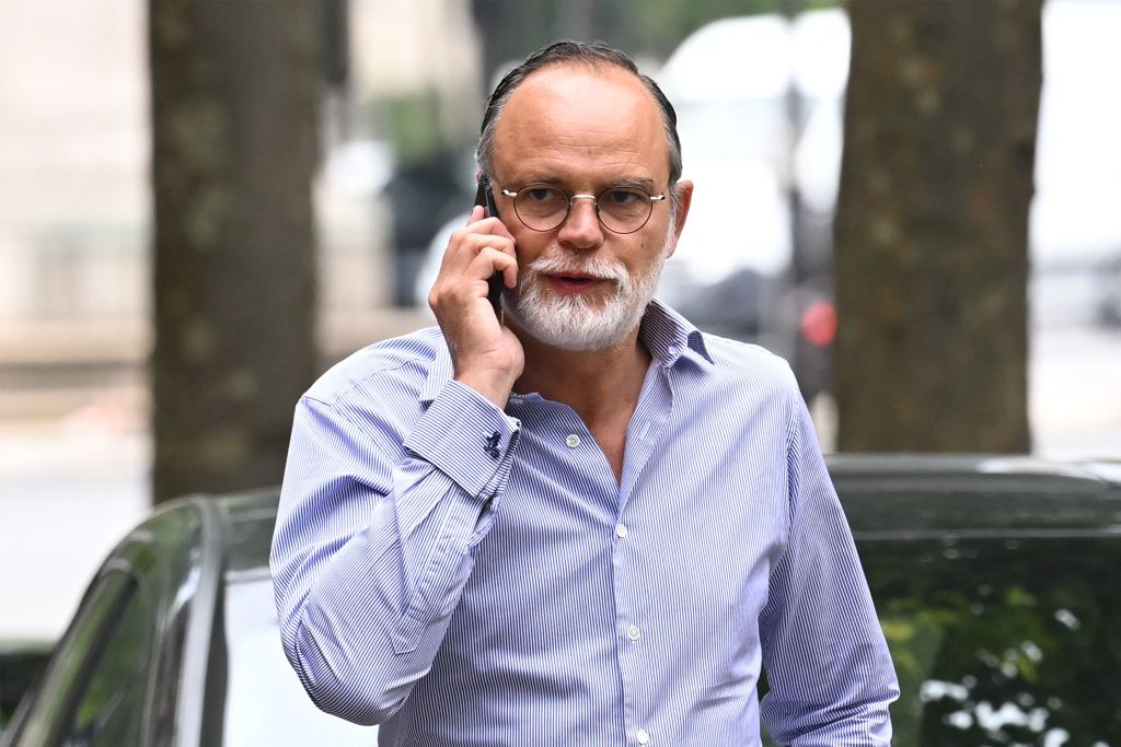 Édouard Philippe placé comme témoin assisté dans l&rsquo;enquête sur la gestion du Covid