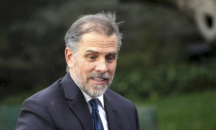 Les agents du FBI impliqués dans la censure par Facebook de l&rsquo;histoire du portable de Hunter Biden: des donateurs démocrates selon des archives