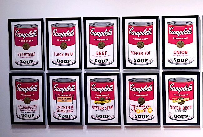Australie: l&rsquo;œuvre « Campbell&rsquo;s Soup » d&rsquo;Andy Warhol ciblée par des militantes pro-climat
