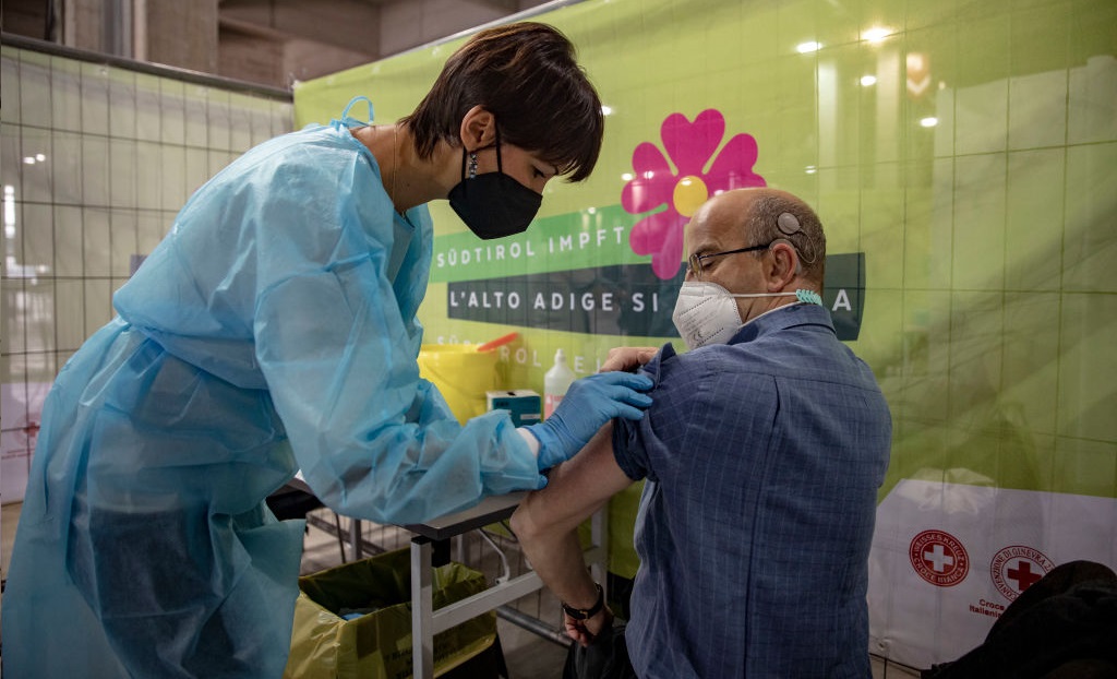 Étude: la protection des personnes âgées à partir de la 4e dose du vaccin Covid-19 est négligeable