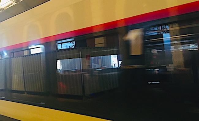 Emmanuel Macron annonce l&rsquo;objectif de développer un RER « dans dix métropoles françaises »