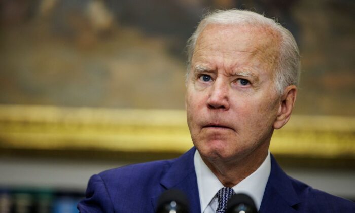Élections de mi-mandat: les décisions politiques de Biden pour récupérer des voix