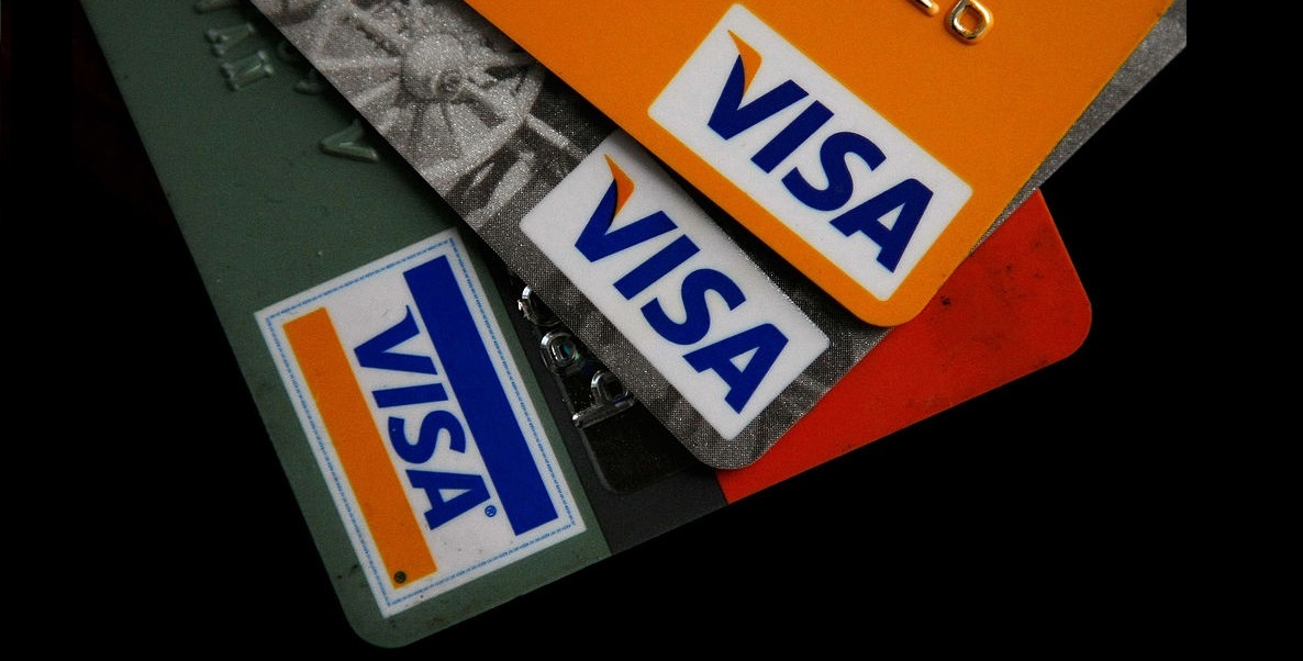 Une nouvelle carte Visa propose un système de traçage des émissions de carbone