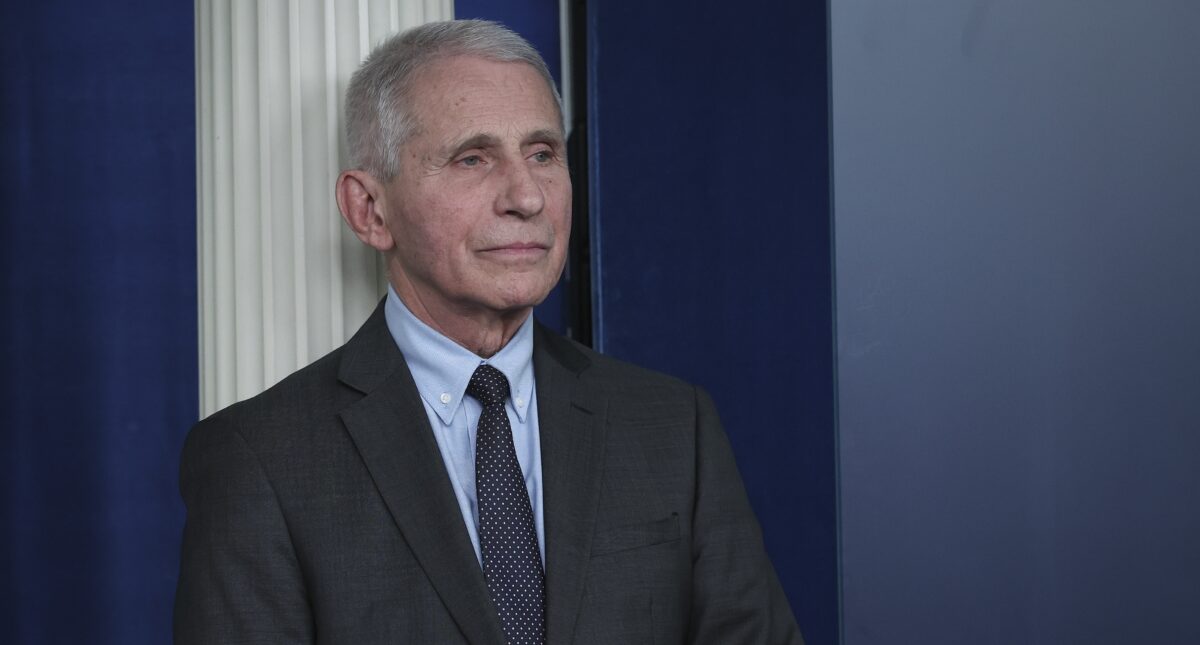 La déposition de Fauci dans l&rsquo;affaire de la censure des Big Tech en collusion avec le gouvernement américain vient d&rsquo;être rendue publique