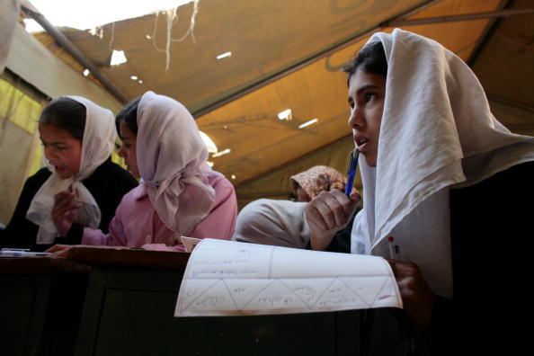 Afghanistan: les talibans interdisent aux filles d&rsquo;accéder à l&rsquo;université