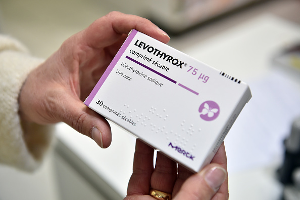 L&rsquo;ancienne formule du Levothyrox sera encore distribuée en France jusqu&rsquo;en 2025