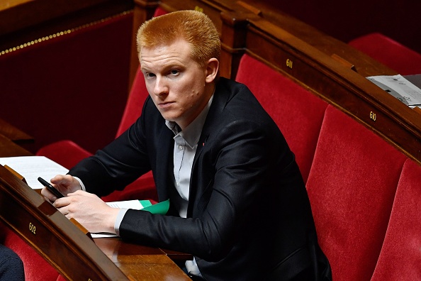 Affaire Adrien Quatennens: les députés Renaissance plaident pour une inéligibilité en cas de certaines violences