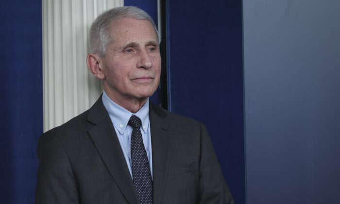 Fauci incapable de citer une seule étude prouvant que les masques fonctionnent contre le Covid lors de son audition