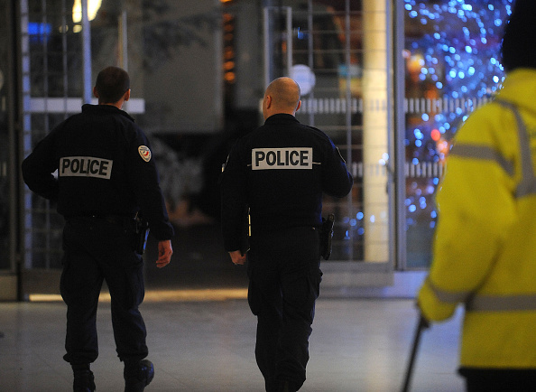 Émeutes : avant les Jeux olympiques, la police recherche les émeutiers qui ont échappé aux interpellations