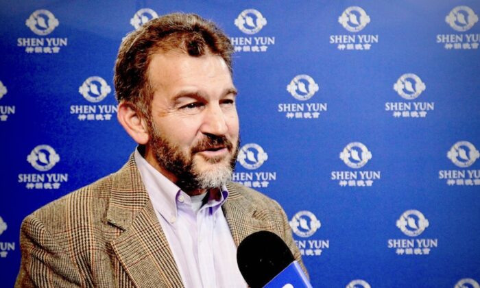 Pour un sénateur de Virginie, Shen Yun raconte « l&rsquo;histoire de la Chine traditionnelle »