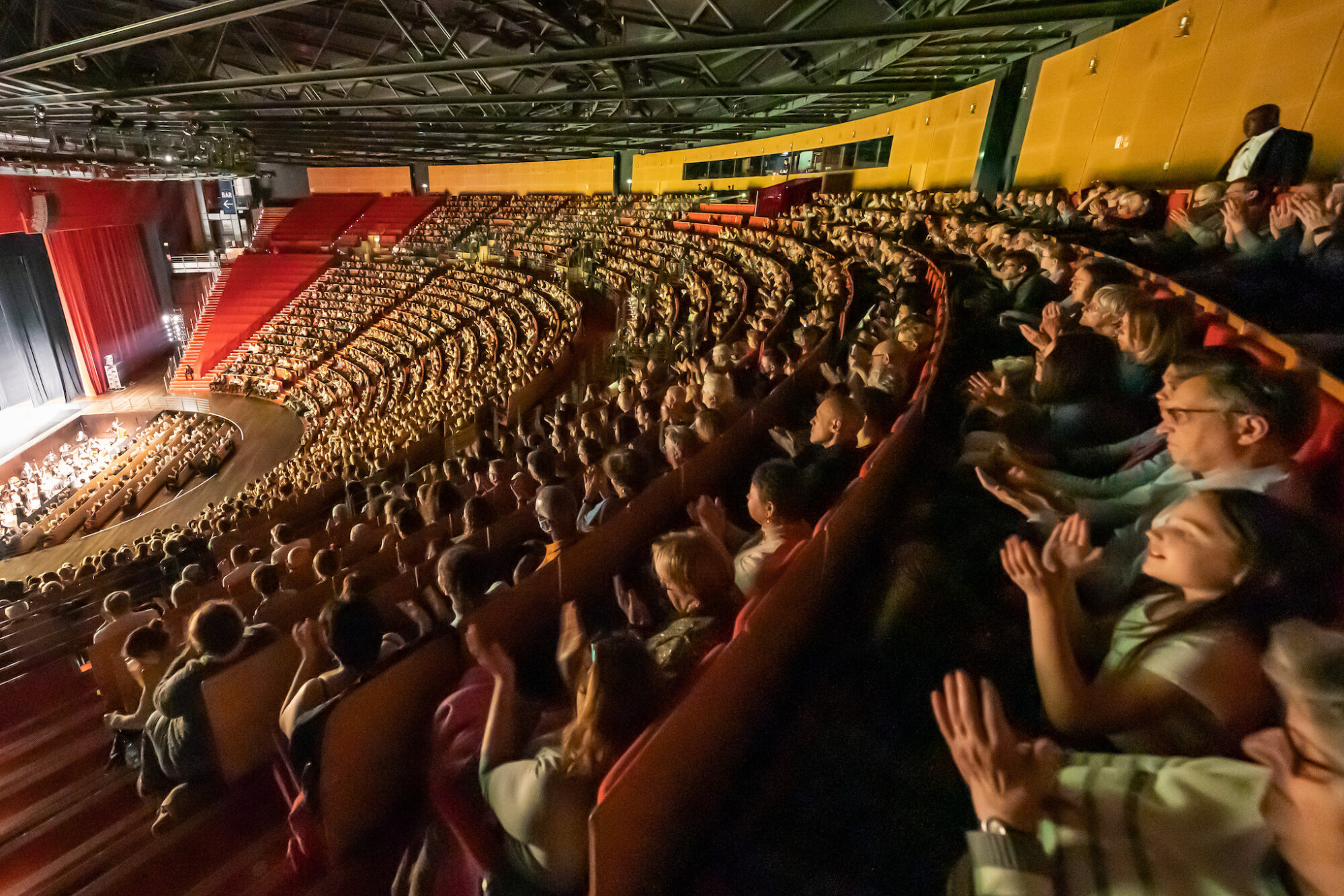 Shen Yun, « c&rsquo;est un enchantement du cœur et de l&rsquo;esprit », déclare une modéliste