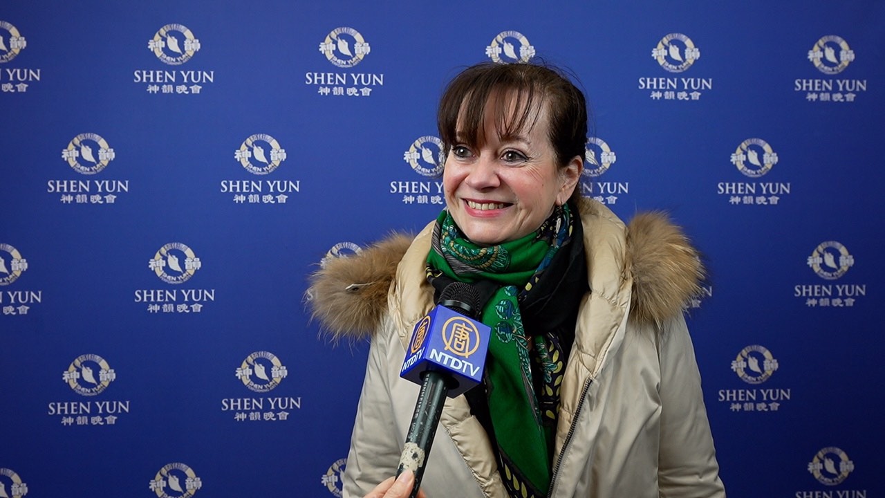 Shen Yun, « très inspirant pour se connecter effectivement au Créateur », témoigne une cheffe d&rsquo;entreprise