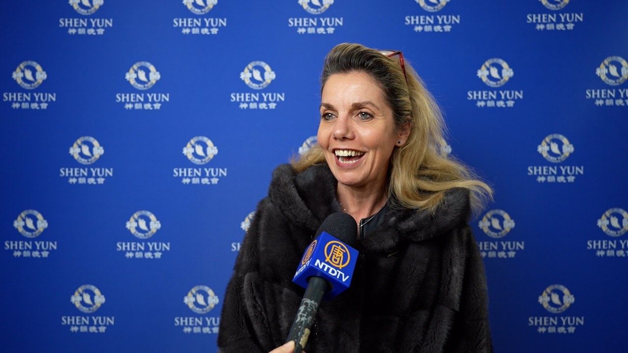 Shen Yun « fait écho à mes valeurs de foi », souligne une cheffe d&rsquo;entreprise