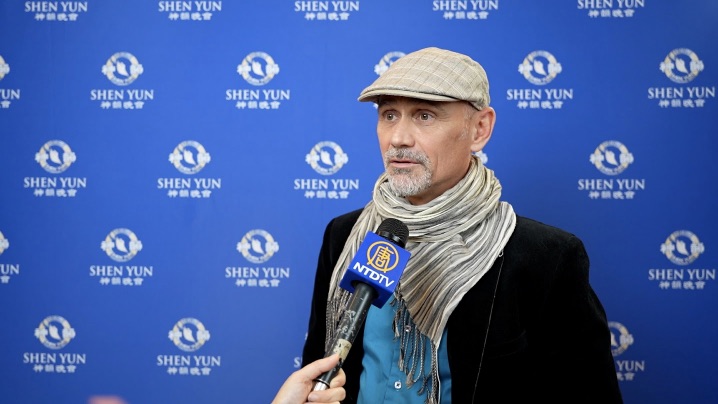 Shen Yun, « c&rsquo;est comme une forme de réveil, d&rsquo;éveil », déclare un ancien policier