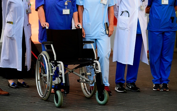 «La vie continue»: devenu tétraplégique après avoir plongé dans un lac, Émeric relève défis sur défis