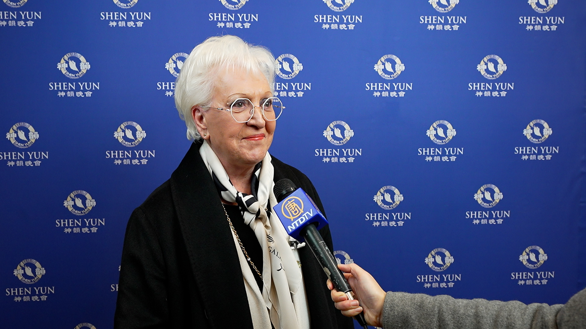 Shen Yun: « C&rsquo;est féerique », confie l&rsquo;administratrice des laboratoires Boiron